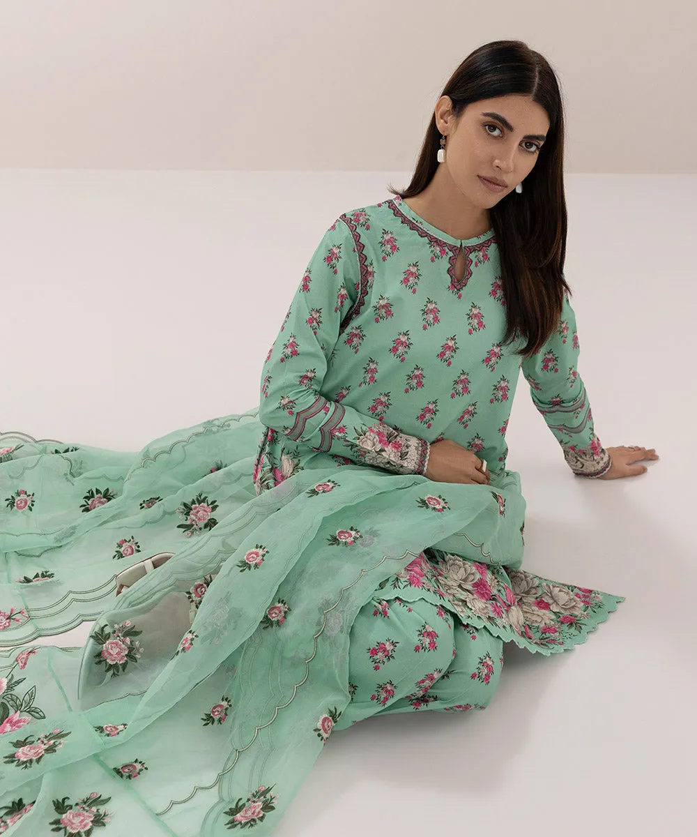 3 Piece - Embroidered Lawn Suit