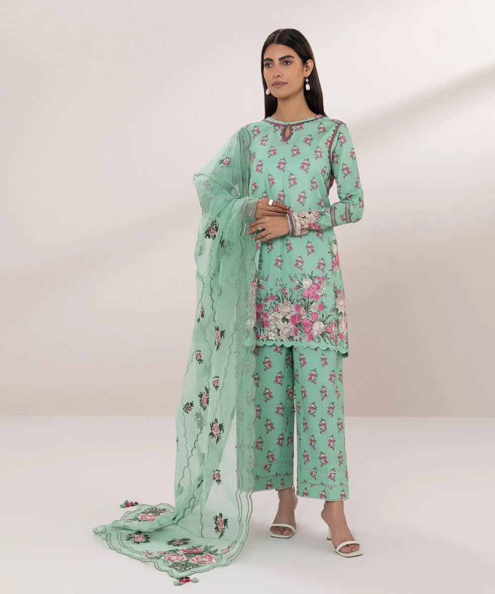 3 Piece - Embroidered Lawn Suit