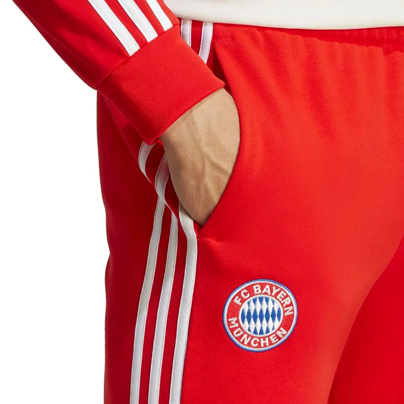 Bayern Munich Casual 3S presentation sweat tracksuit 2023/24 - Adidas