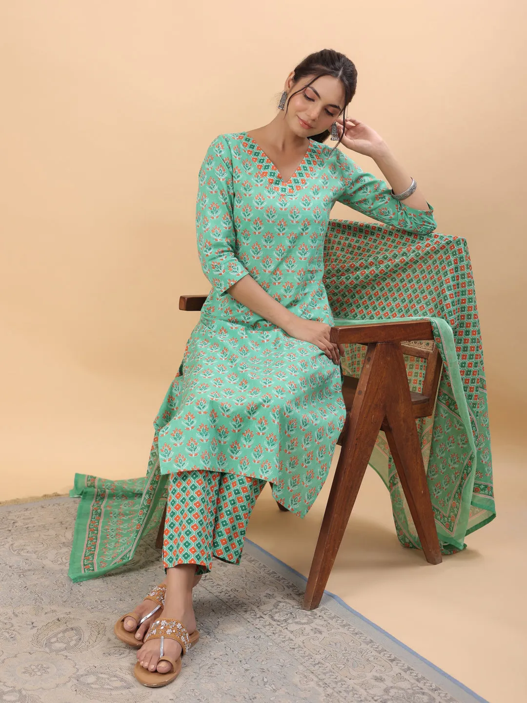 Green Cotton Ethinc Motifs Regular Kurta Set