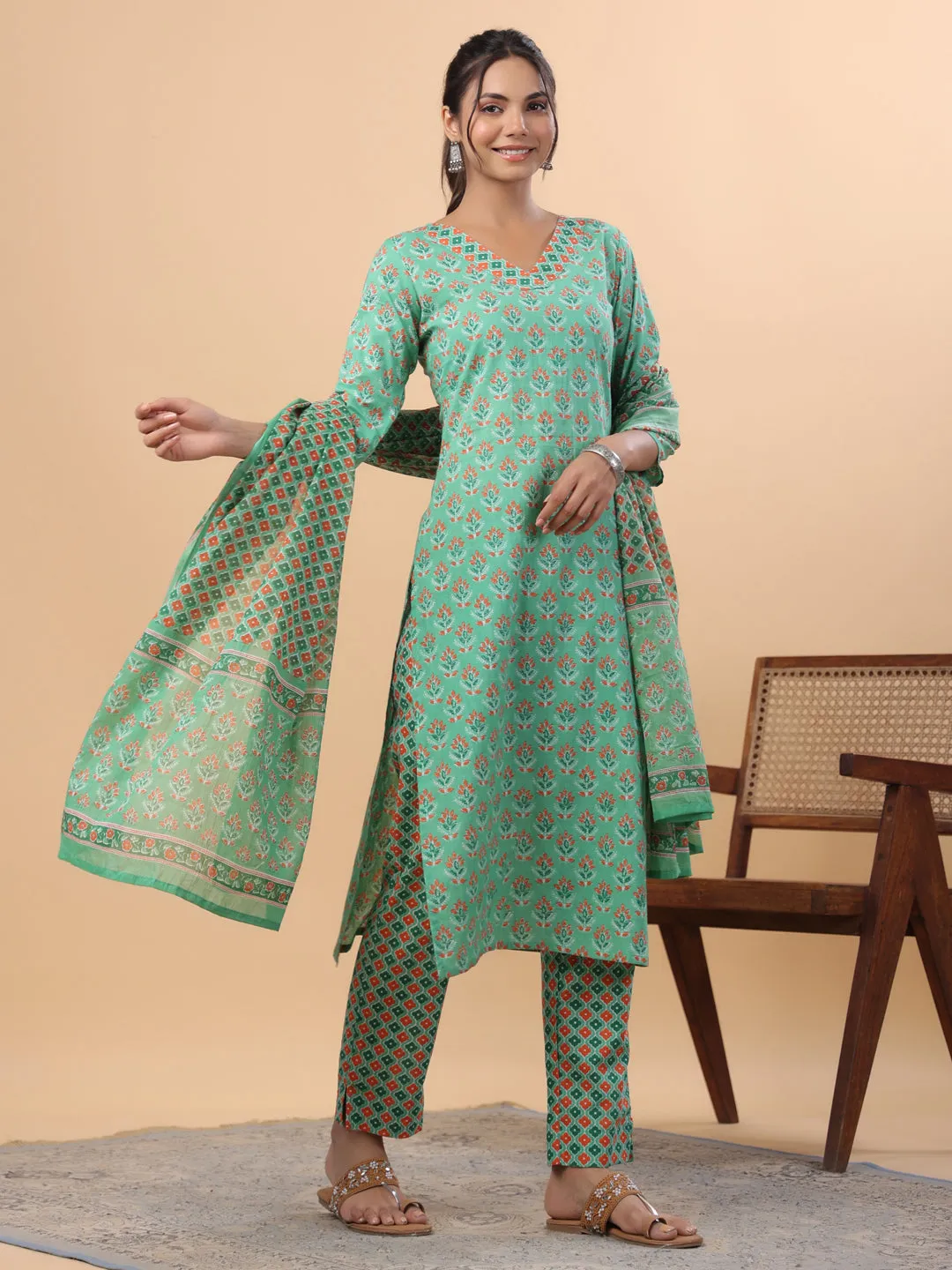 Green Cotton Ethinc Motifs Regular Kurta Set